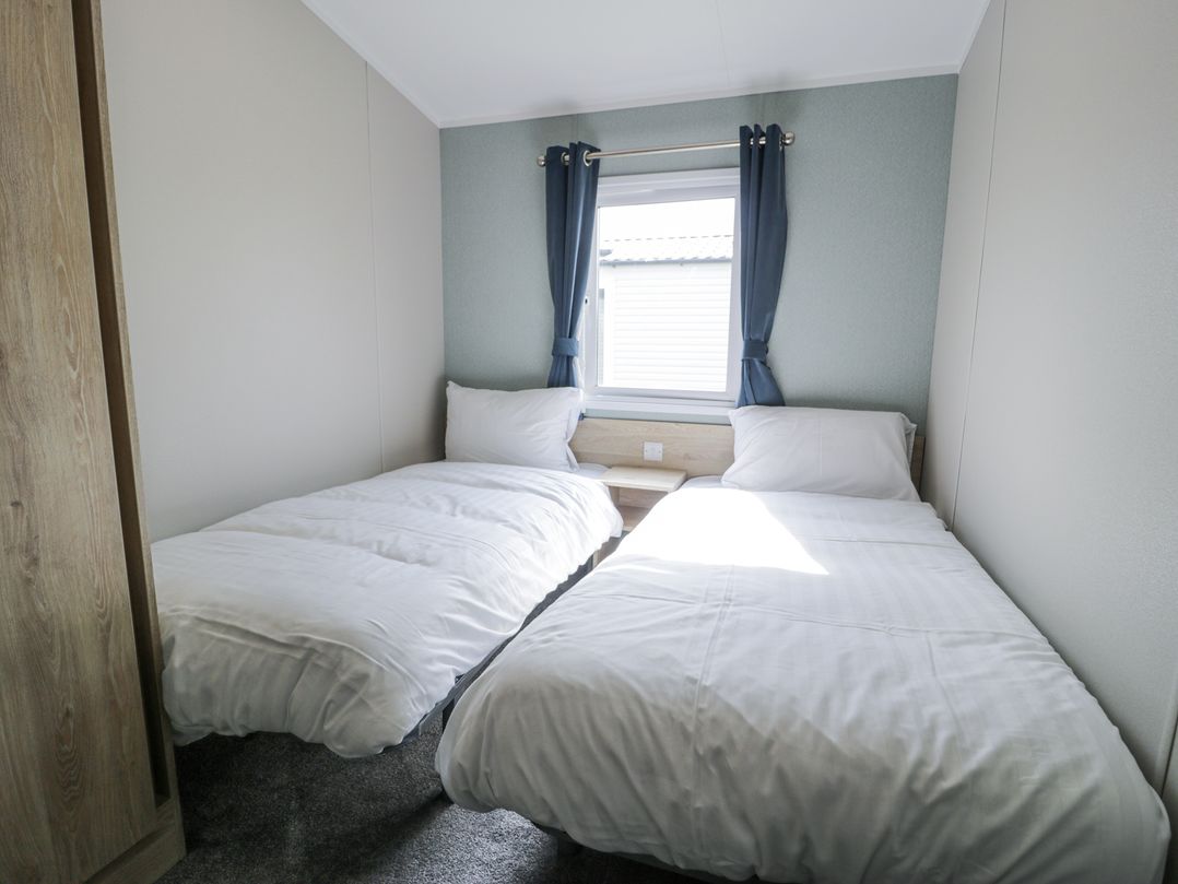 Manor House Gold 2 Bedroom (05F)