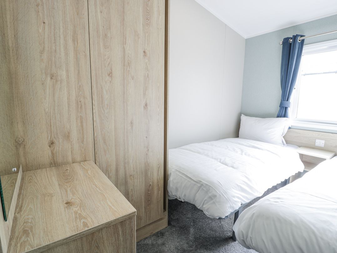Manor House Gold 2 Bedroom (05F)