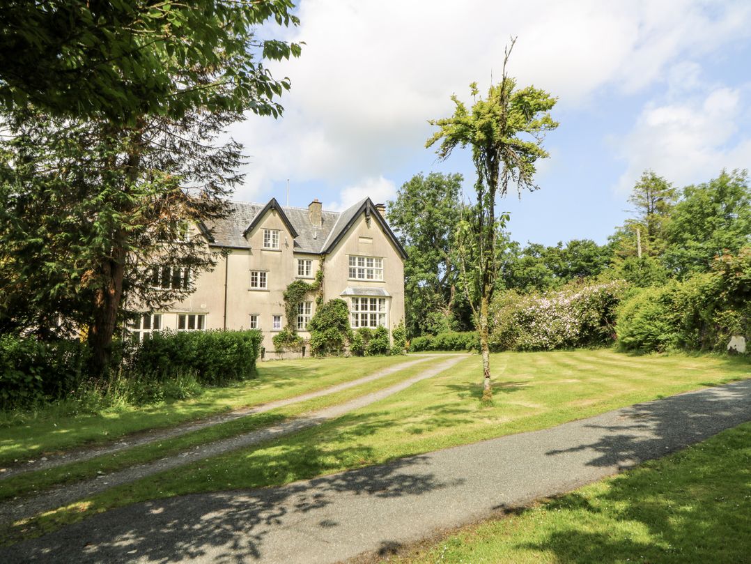 Plas Pontfaen
