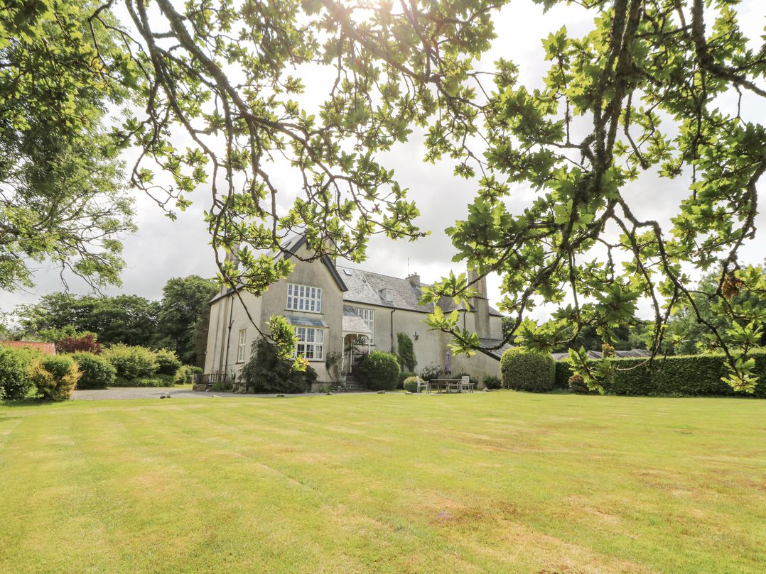 Plas Pontfaen