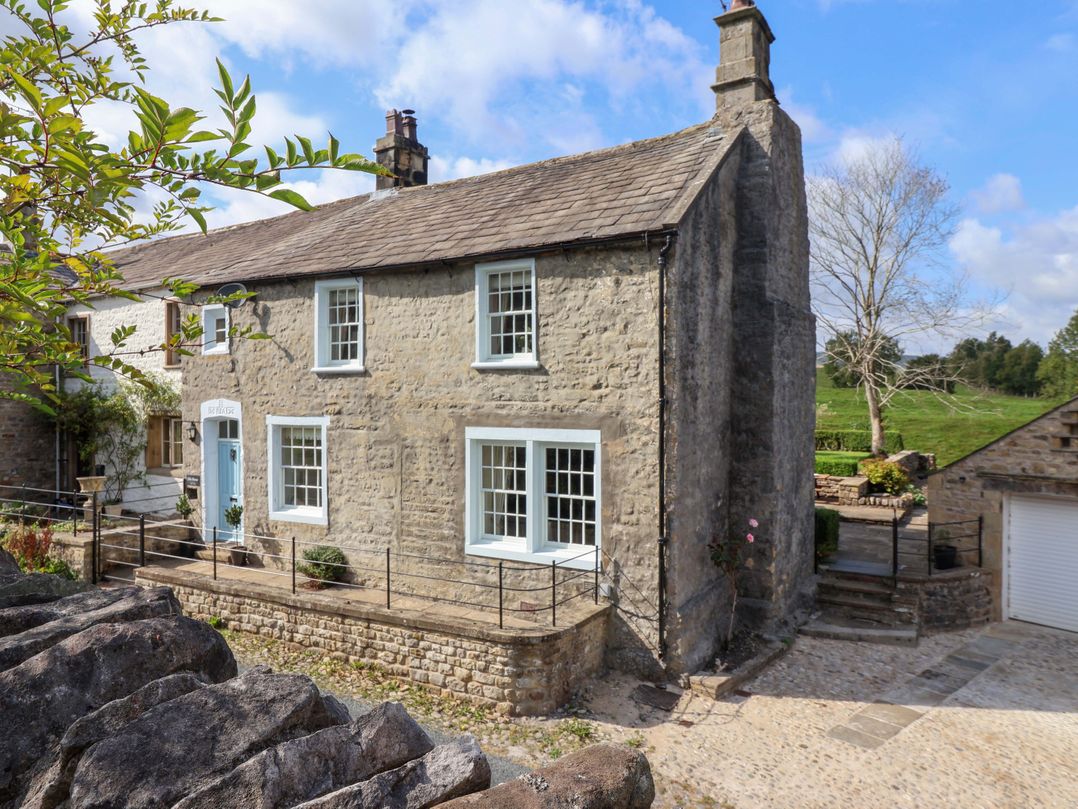 Ellis House