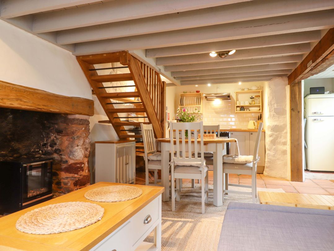 1 Myrtle Cottages