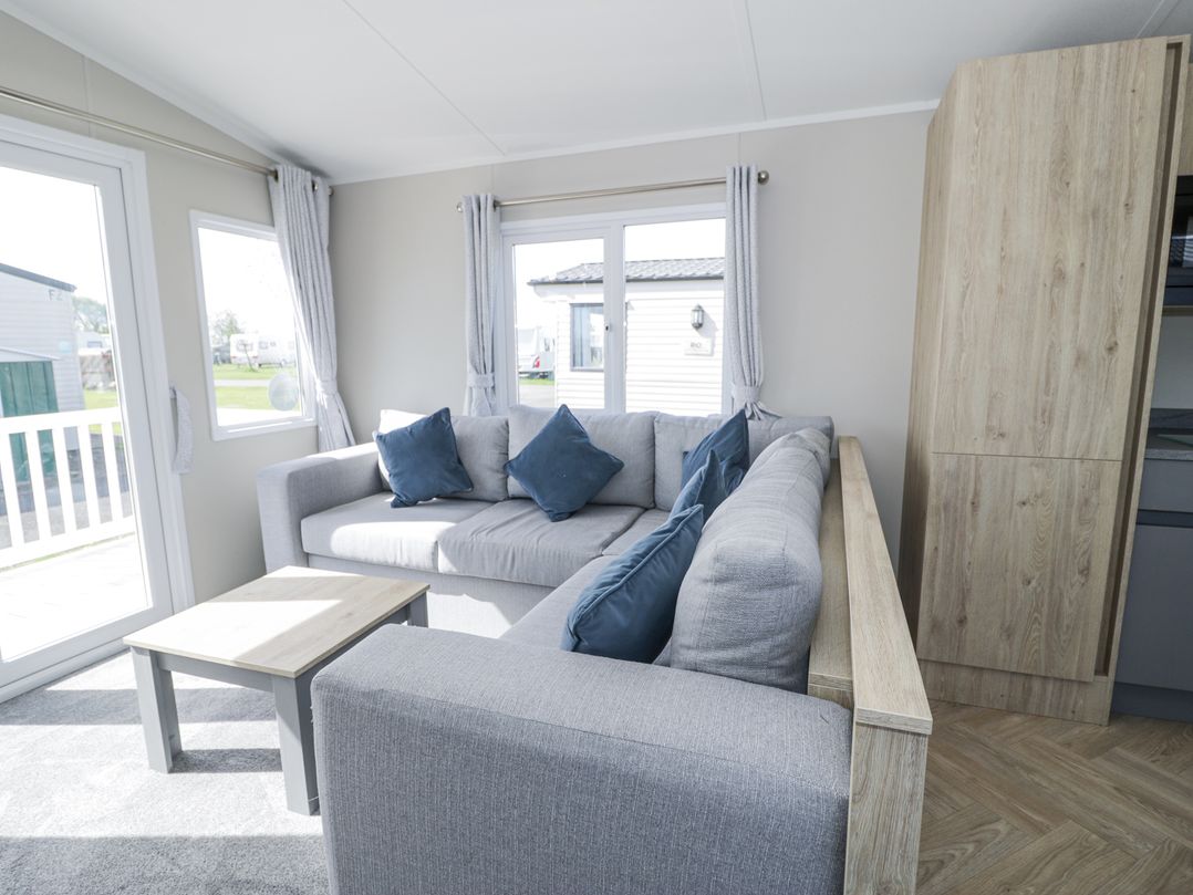 Manor House Gold 2 Bedroom (03F)