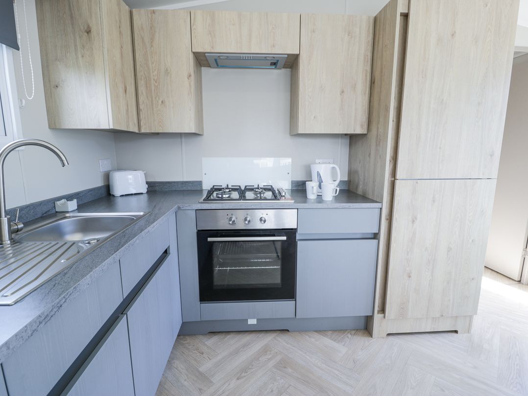 Manor House Gold 2 Bedroom (03F)