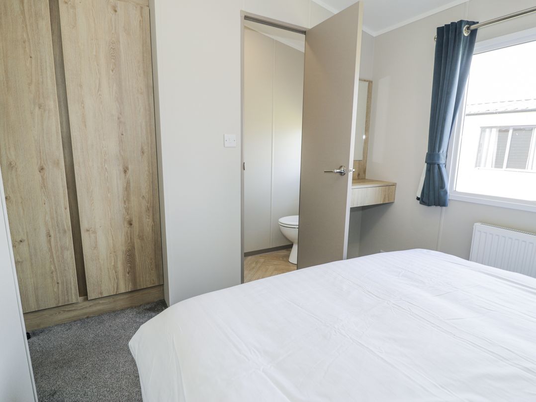 Manor House Gold 2 Bedroom (03F)