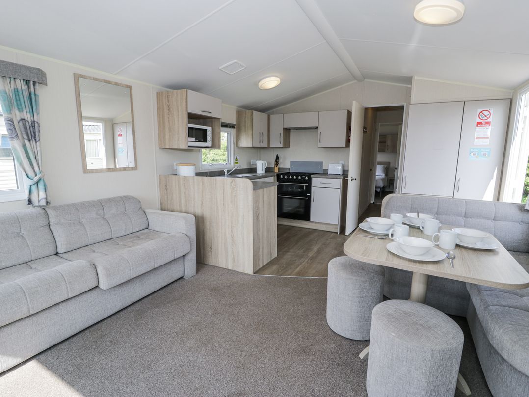 Manor House Gold 2 Bedroom (20C)