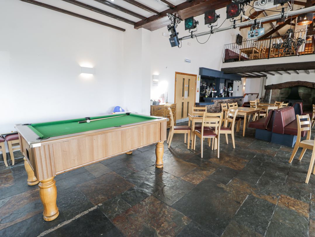 Manor House Gold 2 Bedroom (20C)
