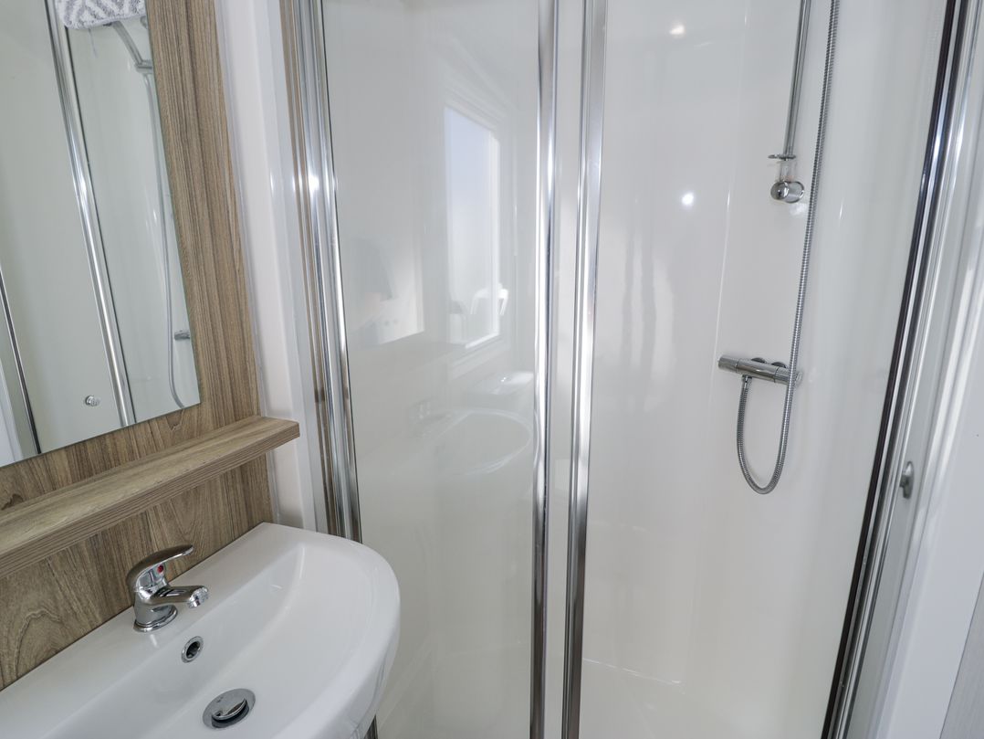 Manor House Platinum 3 Bedroom (16E)