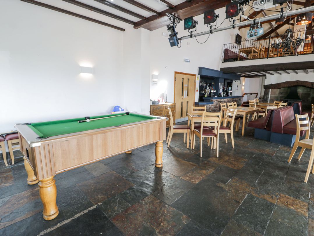 Manor House Platinum 3 Bedroom (16E)