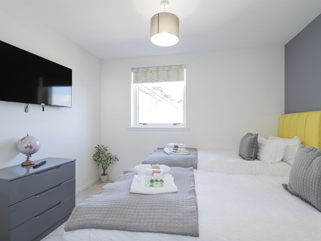 Flat 10