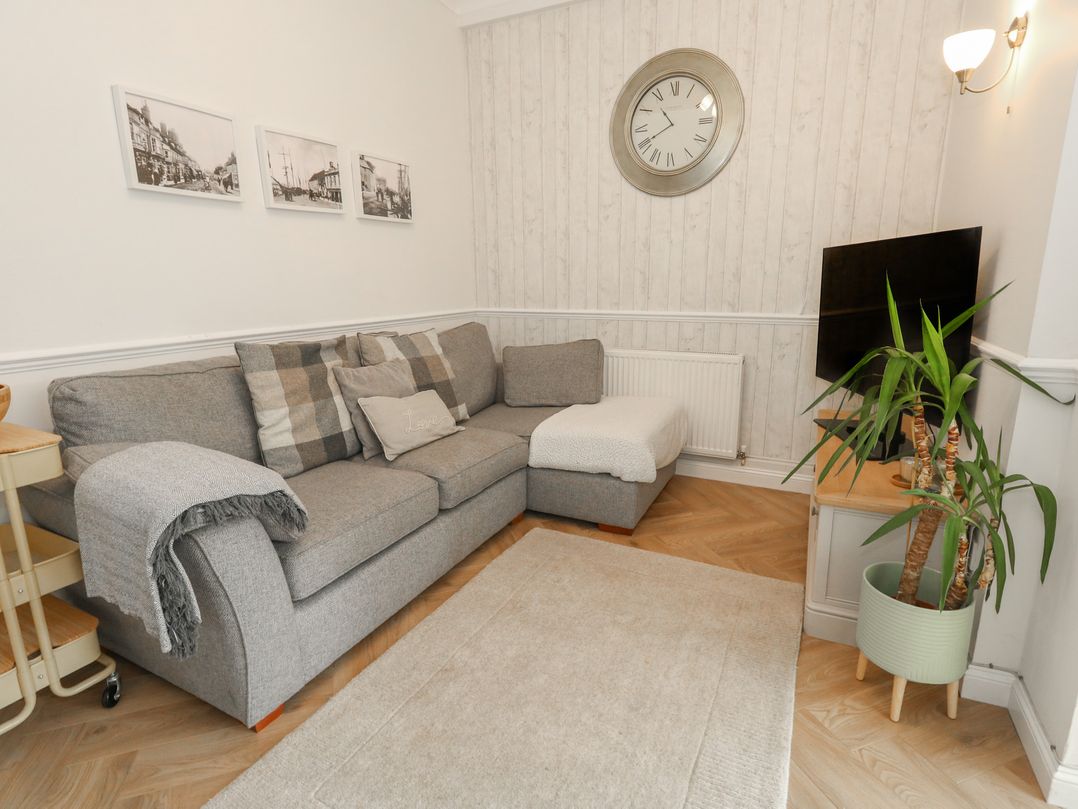 3 West Quay Mews