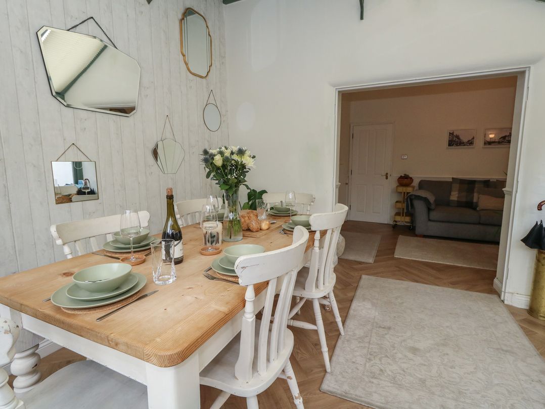 3 West Quay Mews