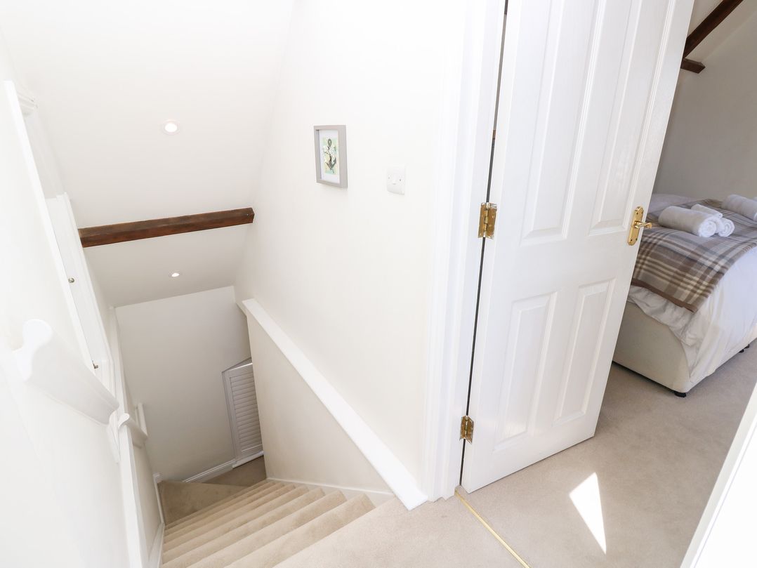 3 West Quay Mews