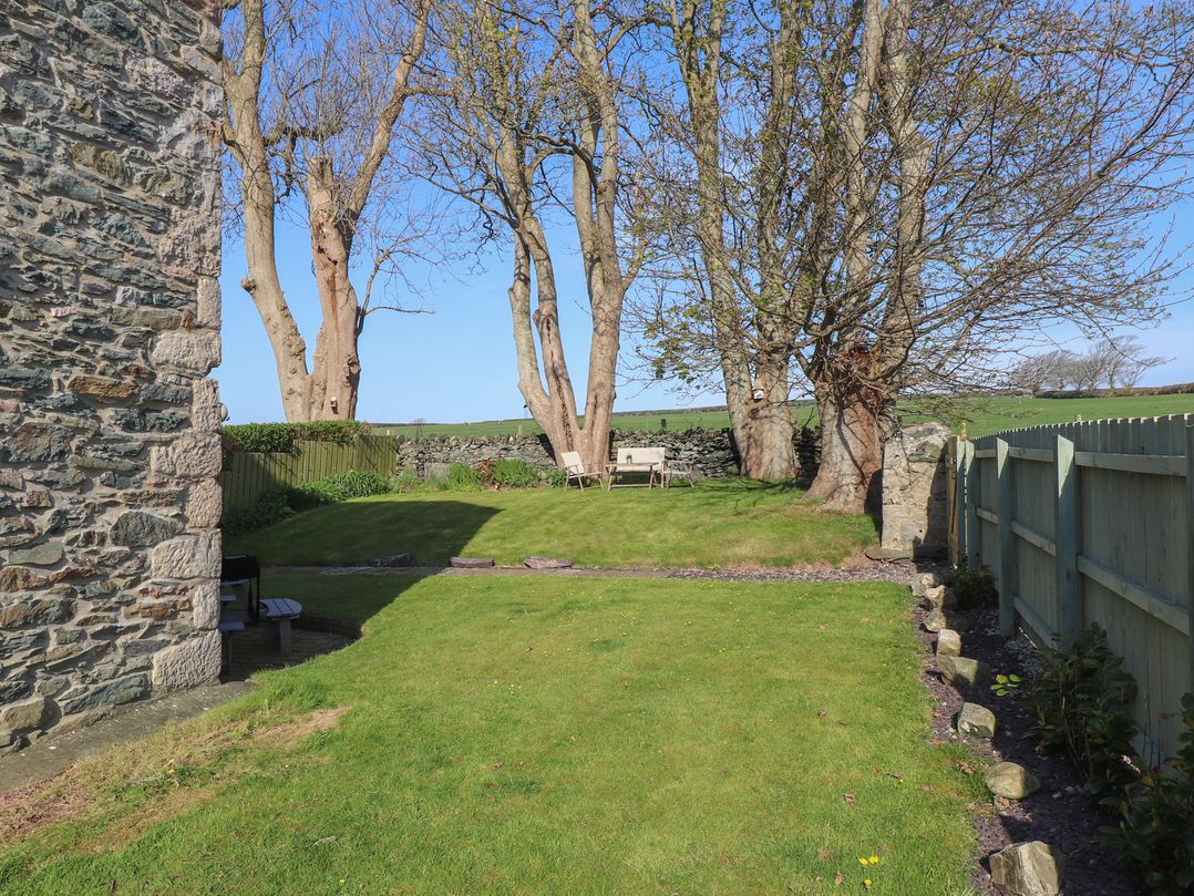 5 Stad Clynnog