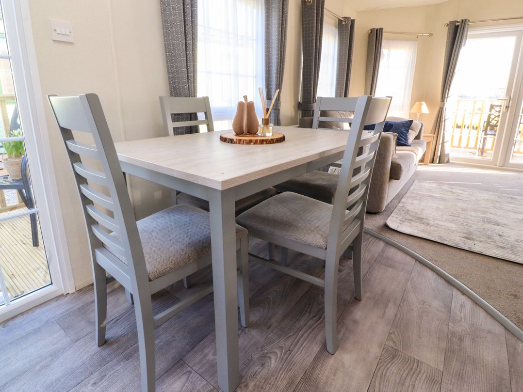 17 Birchwood Close