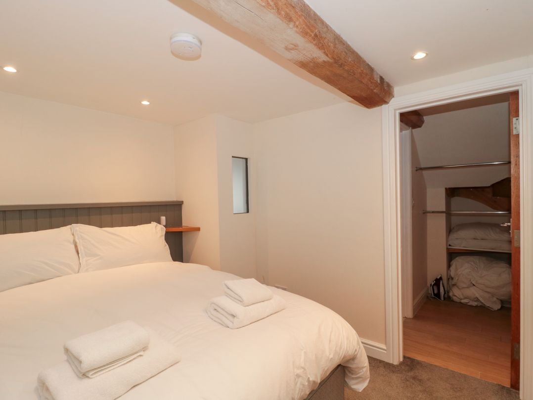 Suite 1
