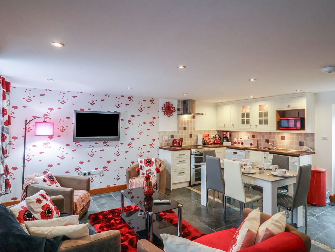 Poppy Cottage
