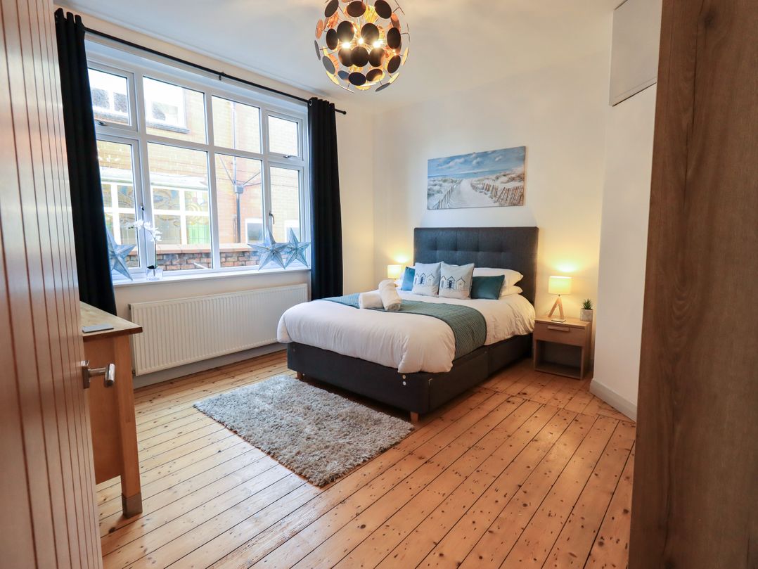 Clifton Drive Apartment