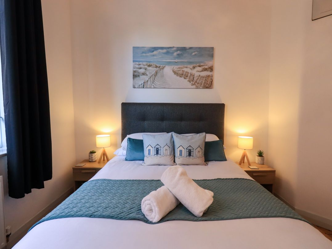 Clifton Drive Apartment