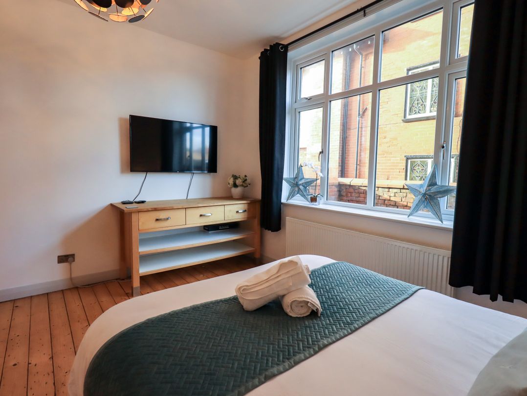 Clifton Drive Apartment