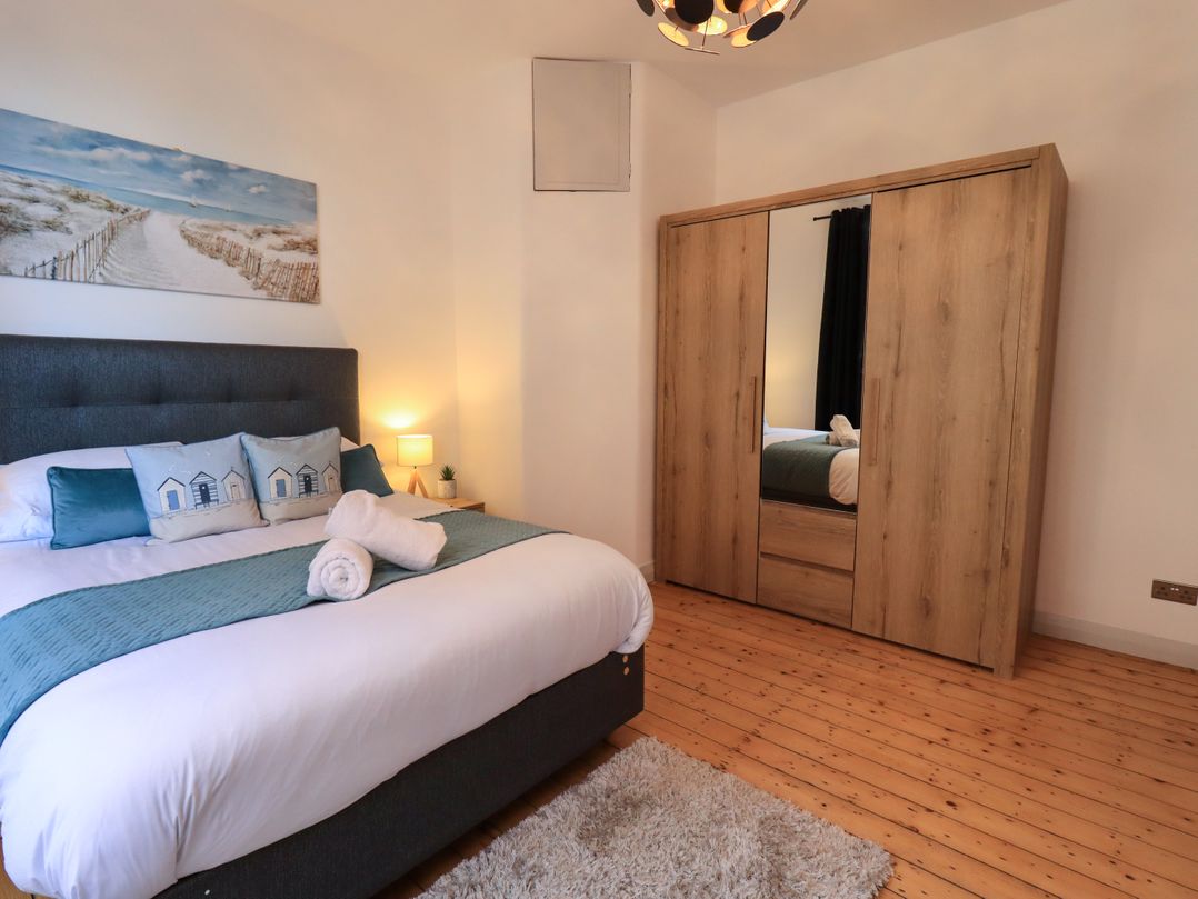 Clifton Drive Apartment