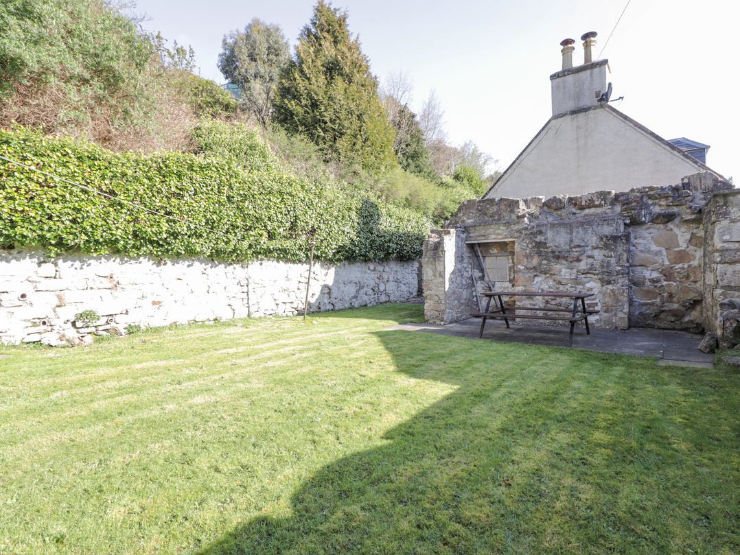 Fuchsia Cottage