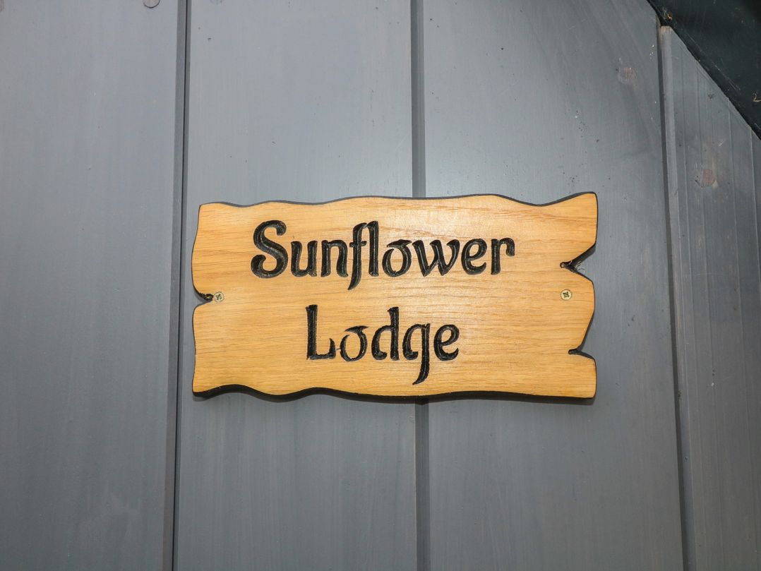 Sunflower Lodge
