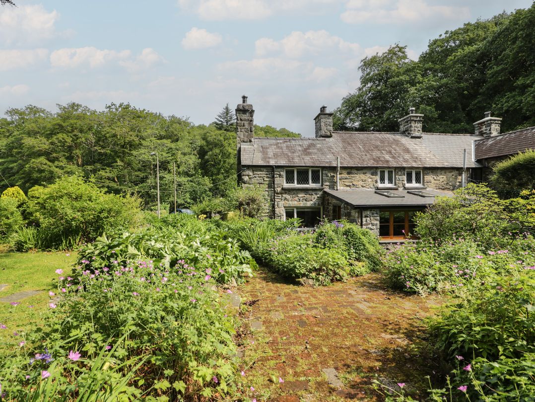 Glandwr Cottage