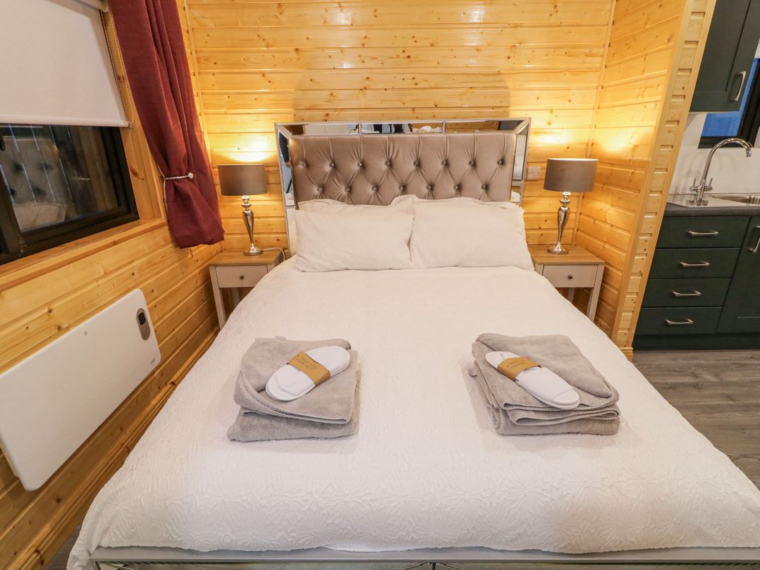 Benone Cabin