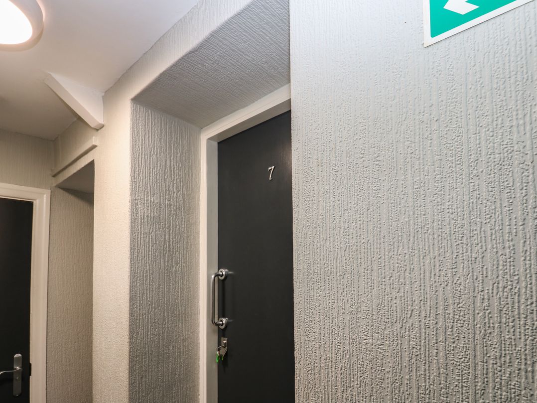 Room 7