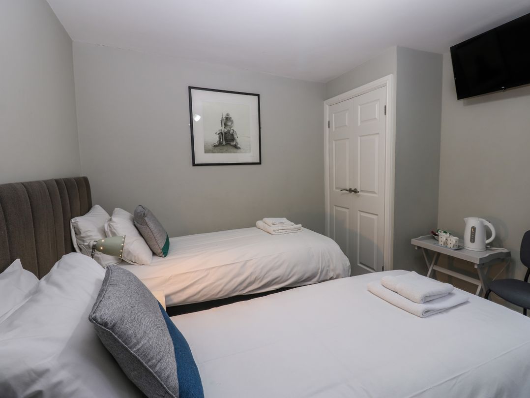 Room 8