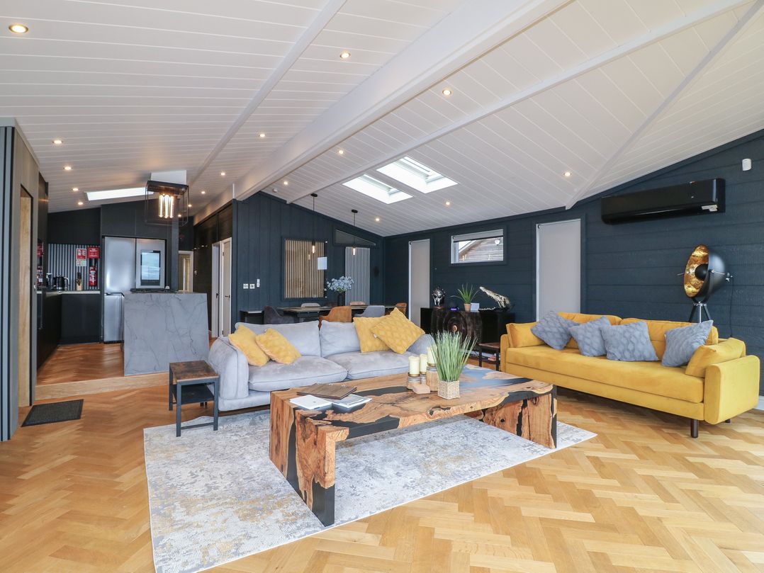 Tranquil Cove Spa Lodge