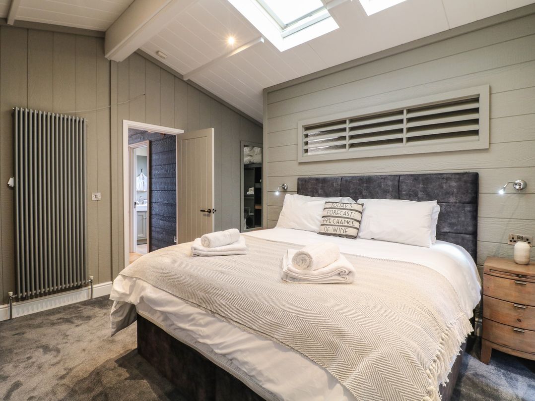 Tranquil Cove Spa Lodge