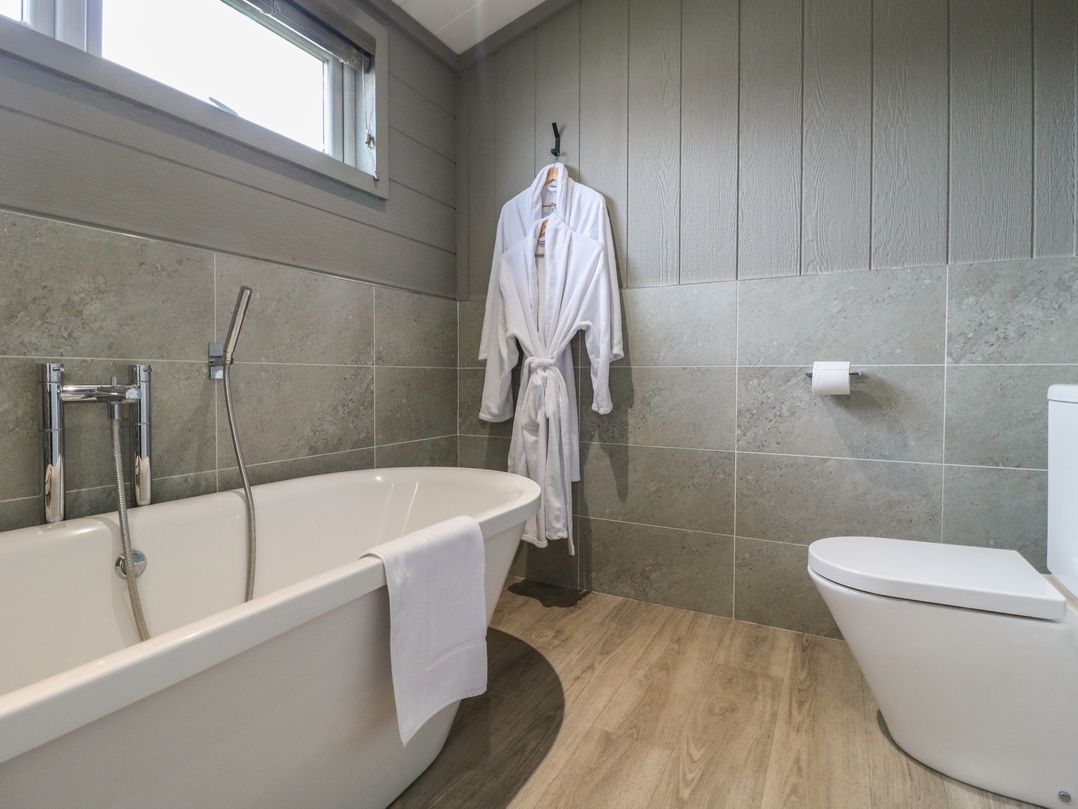 Tranquil Cove Spa Lodge