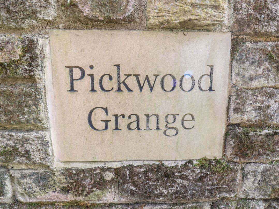 Pickwood Grange