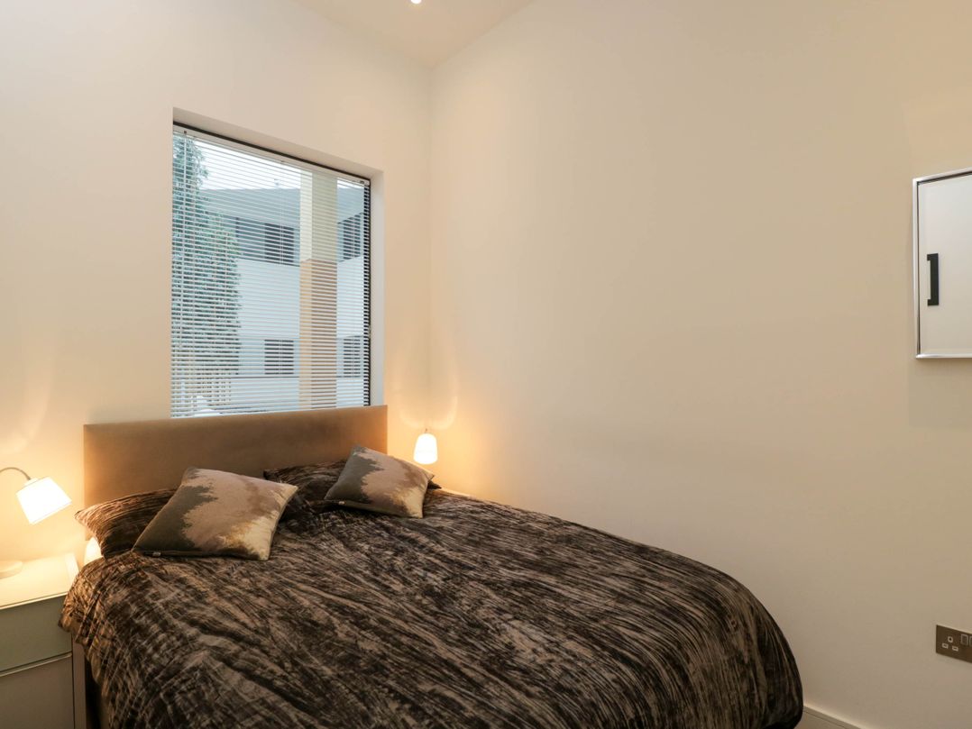 Flat 53