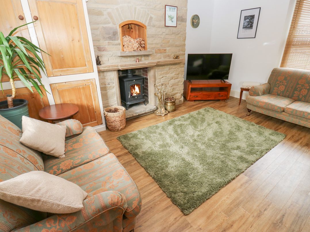 Hivewood Cottage