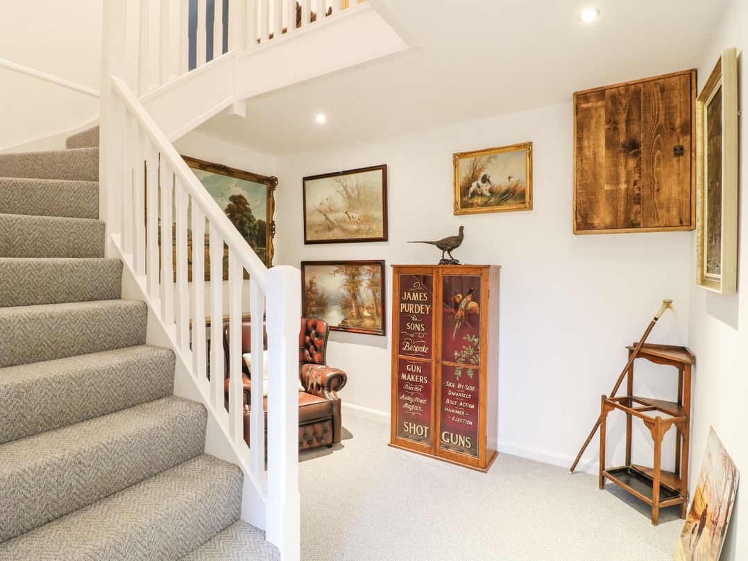 The Oak Room - Windmill Country Retreats