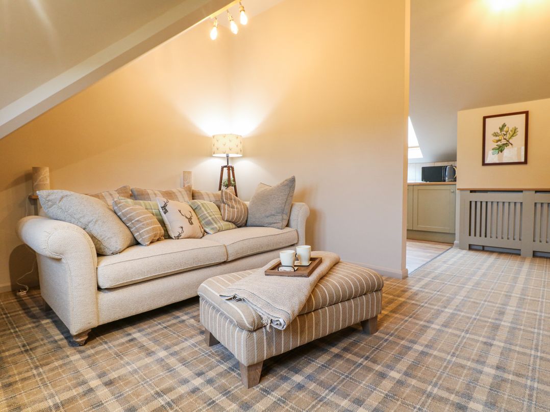 The Oak Room - Windmill Country Retreats