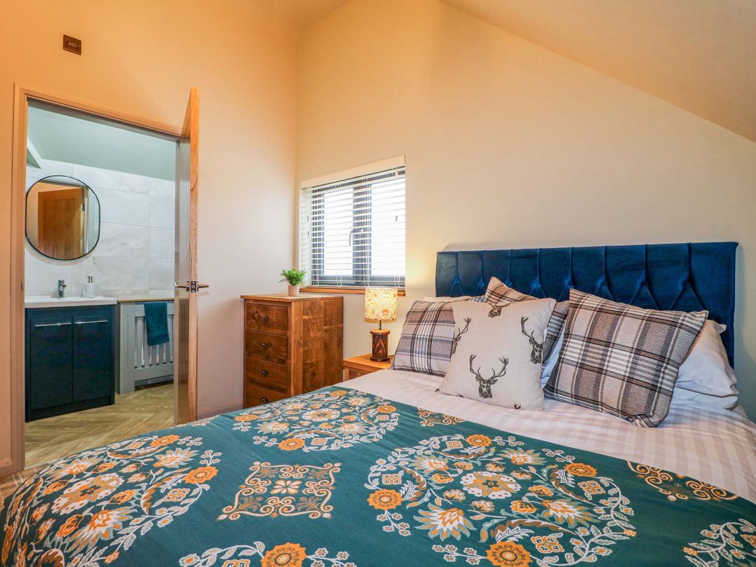 The Oak Room - Windmill Country Retreats