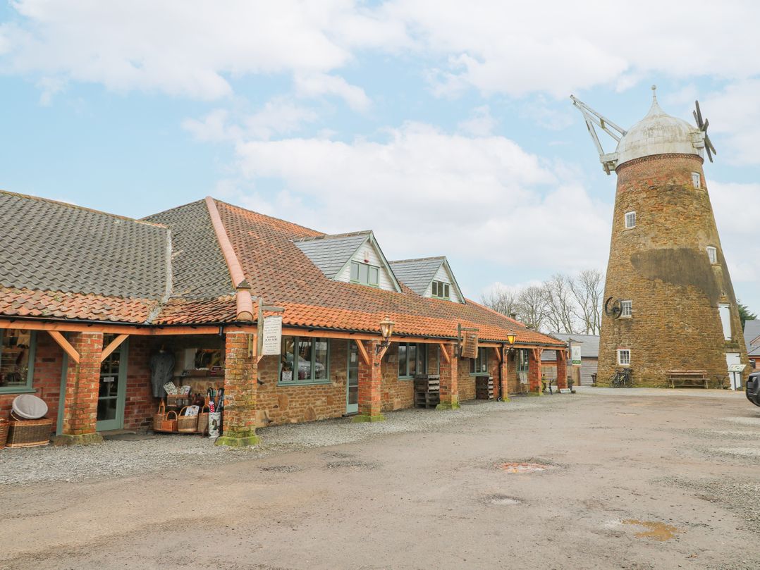 The Oak Room - Windmill Country Retreats