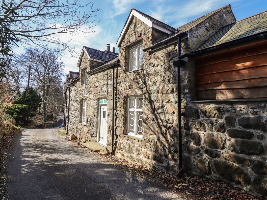 Clywedog Cottage