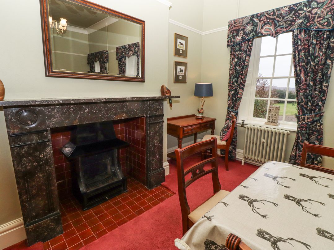 Cheviot Manor