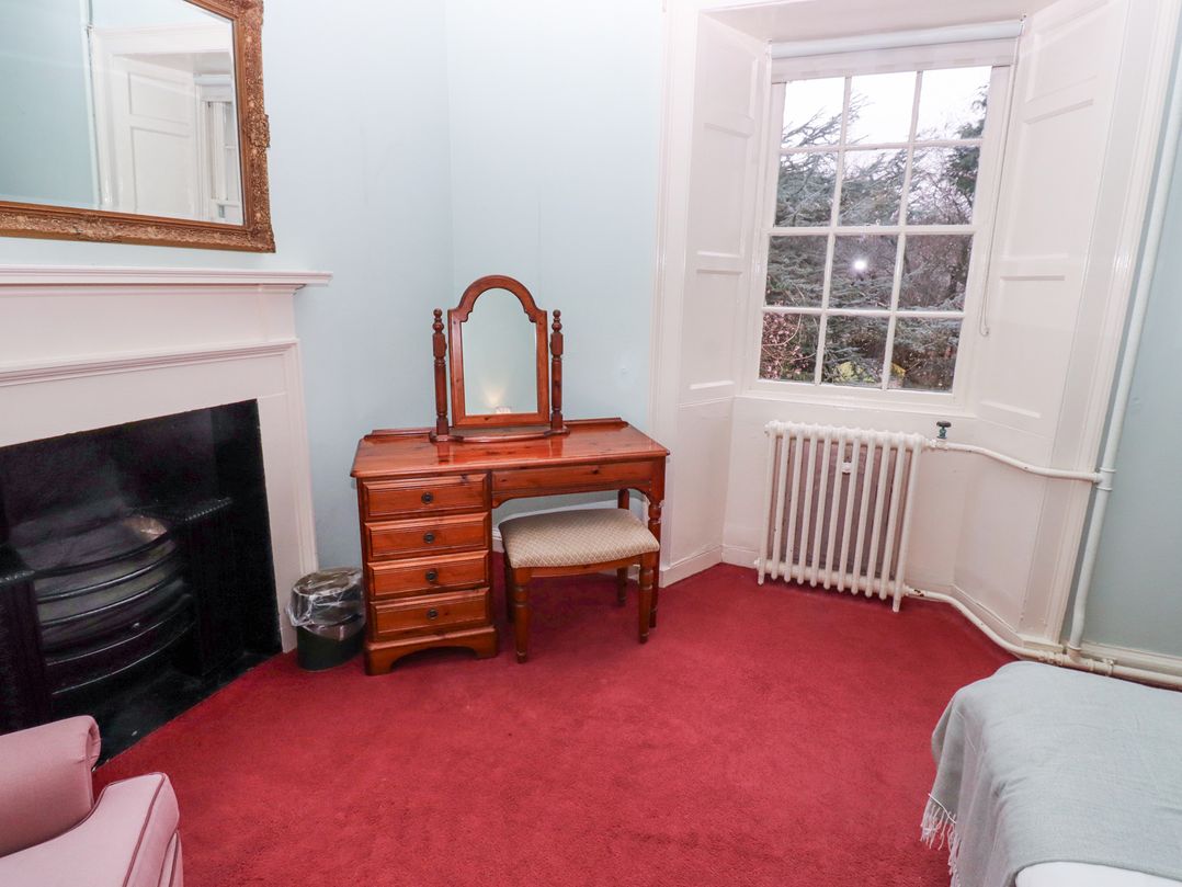 Cheviot Manor