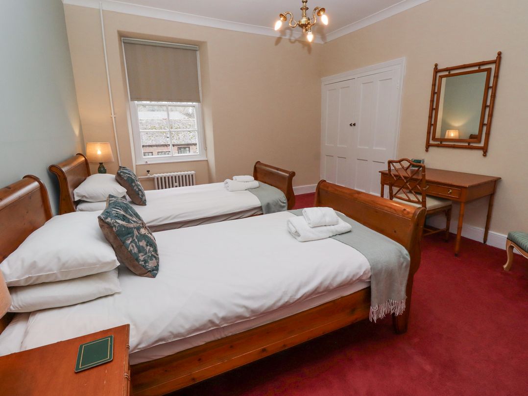 Cheviot Manor