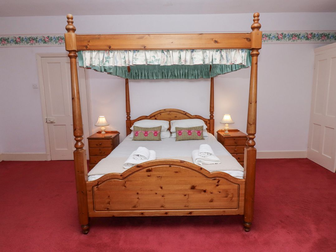 Cheviot Manor