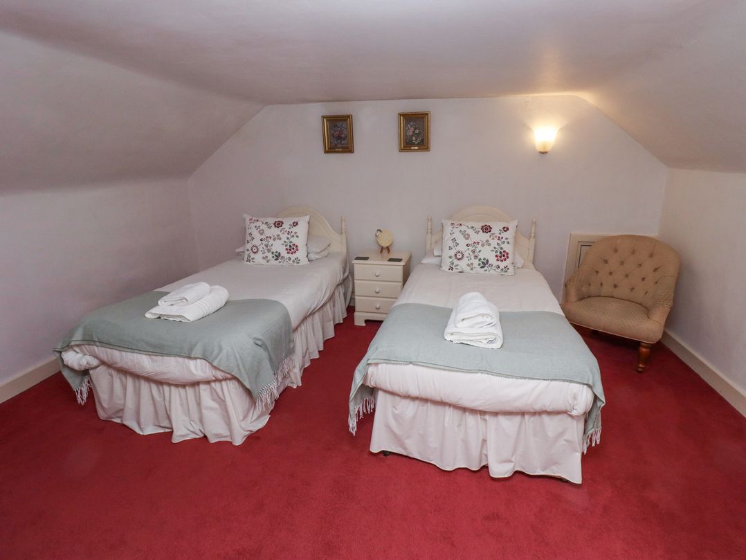 Cheviot Manor
