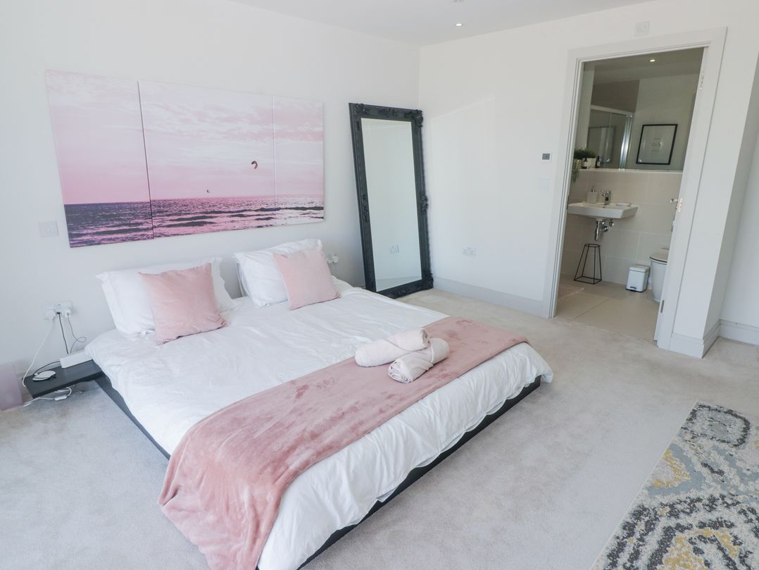 The Links 40. An apartment with spectacular sea views.