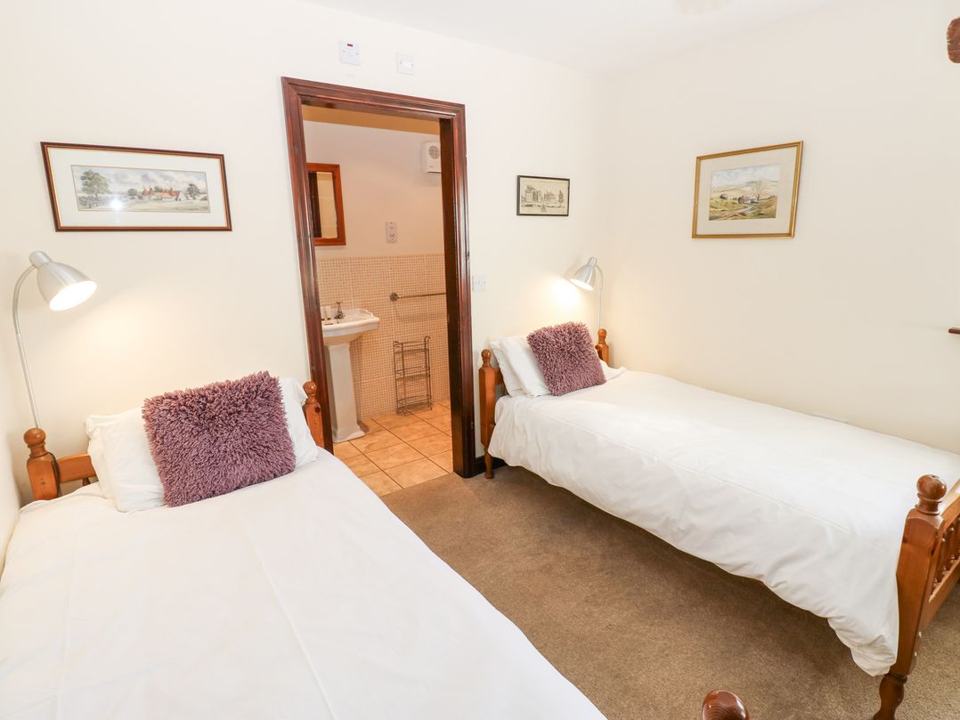 Pencroft Cottage