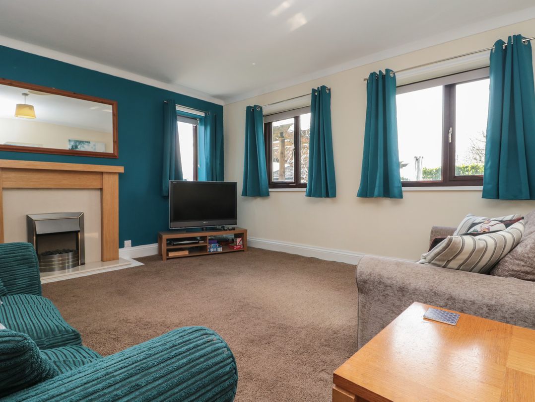 Holly Tree Cottage